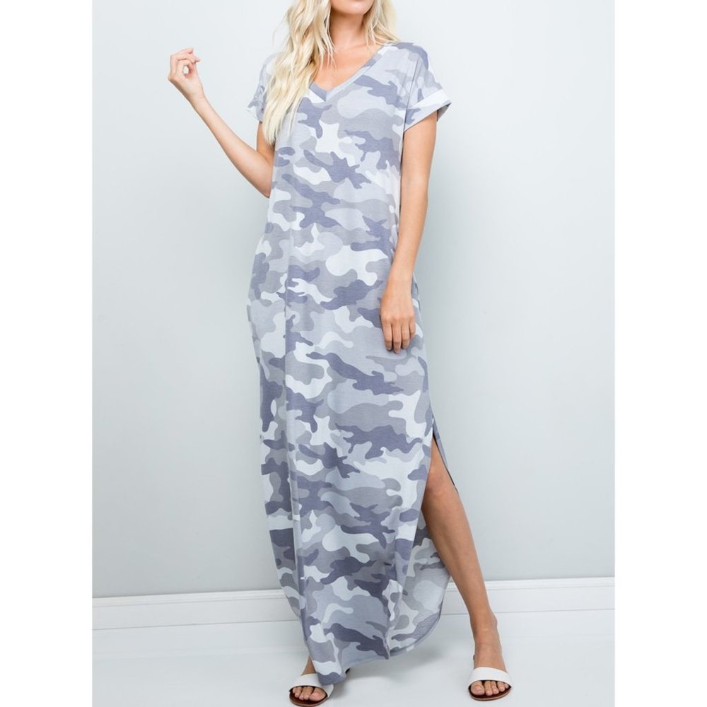 NWT- Women's V-Neck Maxi w/Pockets, Grey Camo - Picture 3 of 8